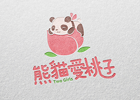 熊貓愛桃子